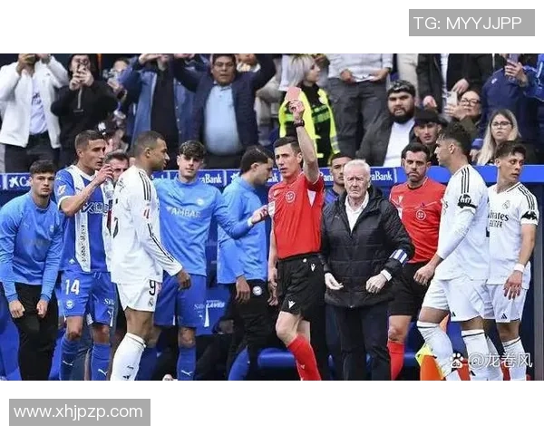 足球明星因激烈争执被罚下场的视频引发球迷热议与反思 足球明星因激烈争执被罚下场的视频引发球迷热议与反思