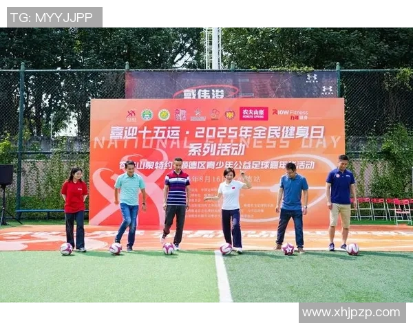 足球明星齐聚一堂共唱经典歌曲展现团结与激情的精彩瞬间 足球明星齐聚一堂共唱经典歌曲展现团结与激情的精彩瞬间